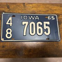 🇺🇸 1965 Vintage Autoschild, IOWA 7065