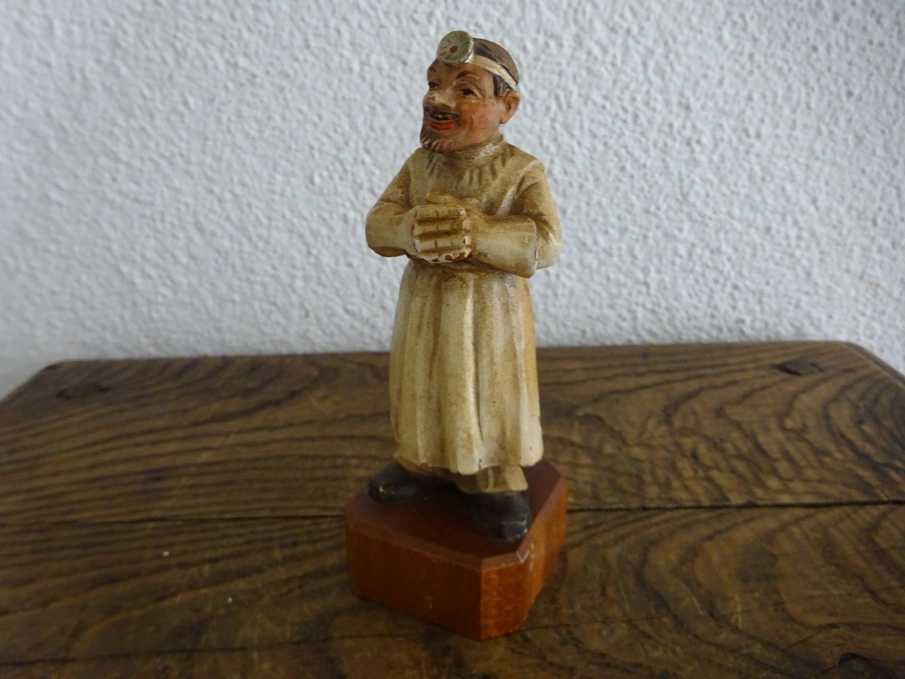 Skulpturen & Statuen: Lustiger Frauenarzt – Gebraucht aus Esslingen von eintagammeer 2