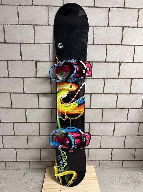 Board: Burton Custom Snowboard 164cm inkl Bindung – Usato da Zürich venduto da Junkwood