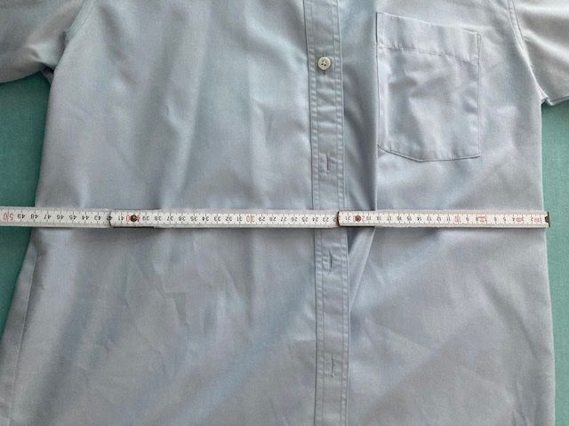 Blusen: Bluse hellblau Kurzarm, ca. Gr. 38 (von Schneider genäht) – Gebraucht aus Pfäffikon ZH von GZHDZV 2