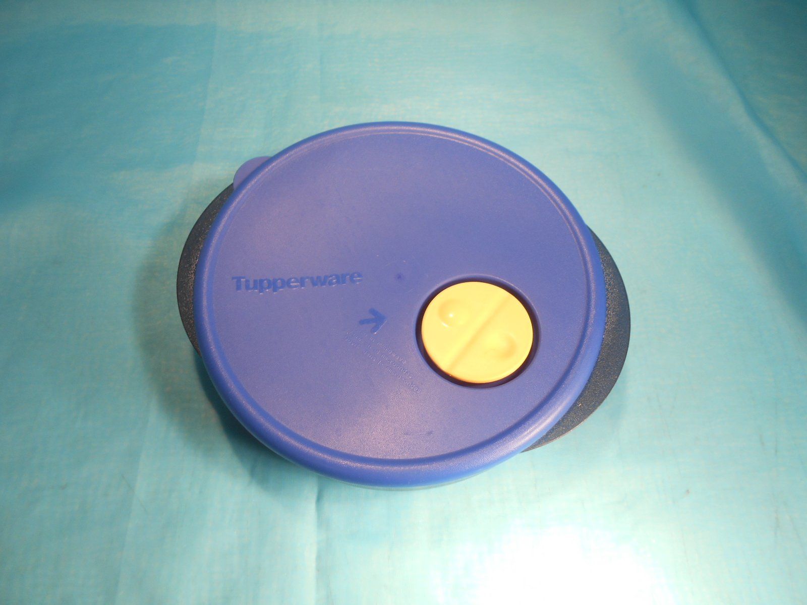 Tupperware Contenitori & Simili: Tupperware Warm up, Mikrowelle, 3.3dl und 2.4dl, 2 Fächer – Usato da Bellach venduto da JingleCherry