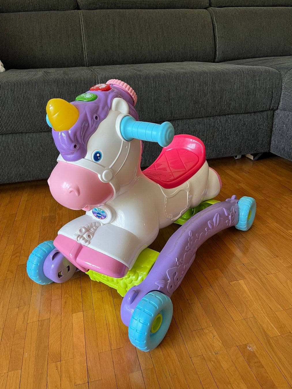 Vtech Spielzeuge: Vtech- Cléo ma licorne trotteur - basculo – Gebraucht aus Epalinges von ram_68mk