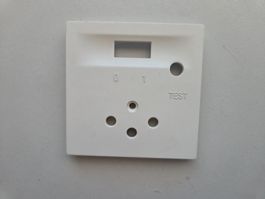 Abdeckung Steckdose weiss für FI Schalter T13 gebraucht
