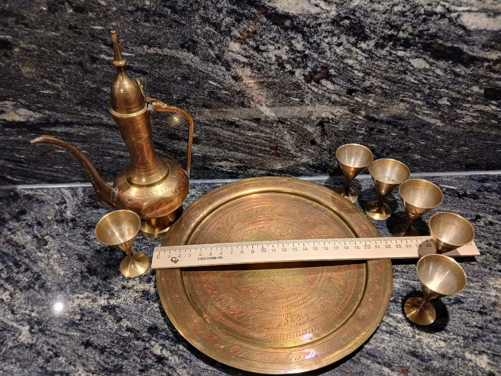 Set di piatti: Orientalisches Messing Sake/Tee/Kaffee Set mit Tablett, Top! – Usato da Frasnacht venduto da ale_g288 2