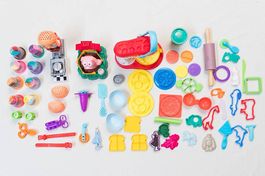 Mehrere Play-Doh Sets Coiffeur, Donut-Maschine, Bauernhof