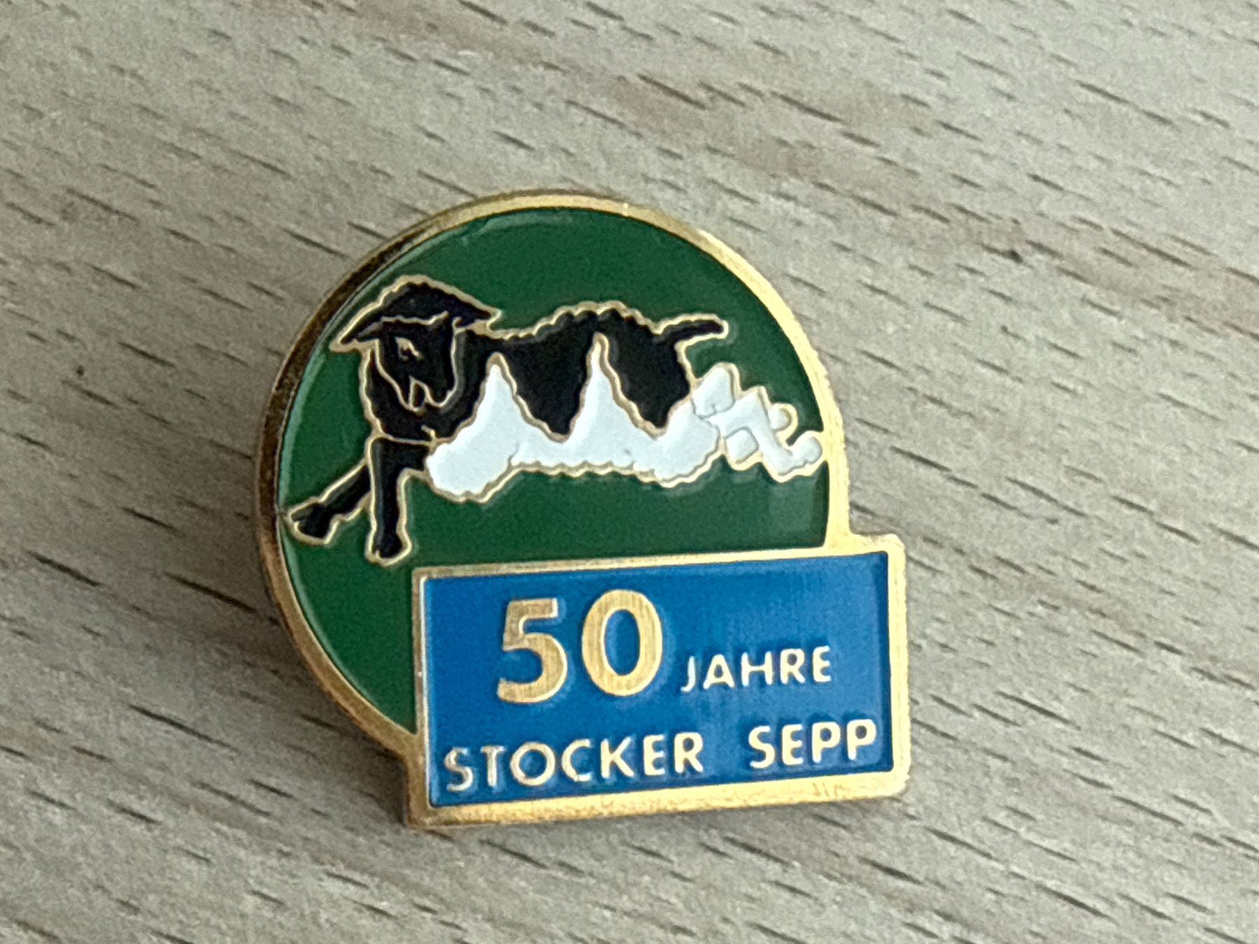Placchette & Badge: Pin 50 Jahre Stocker Sepp – Usato da Glattbrugg venduto da Schweigmatt