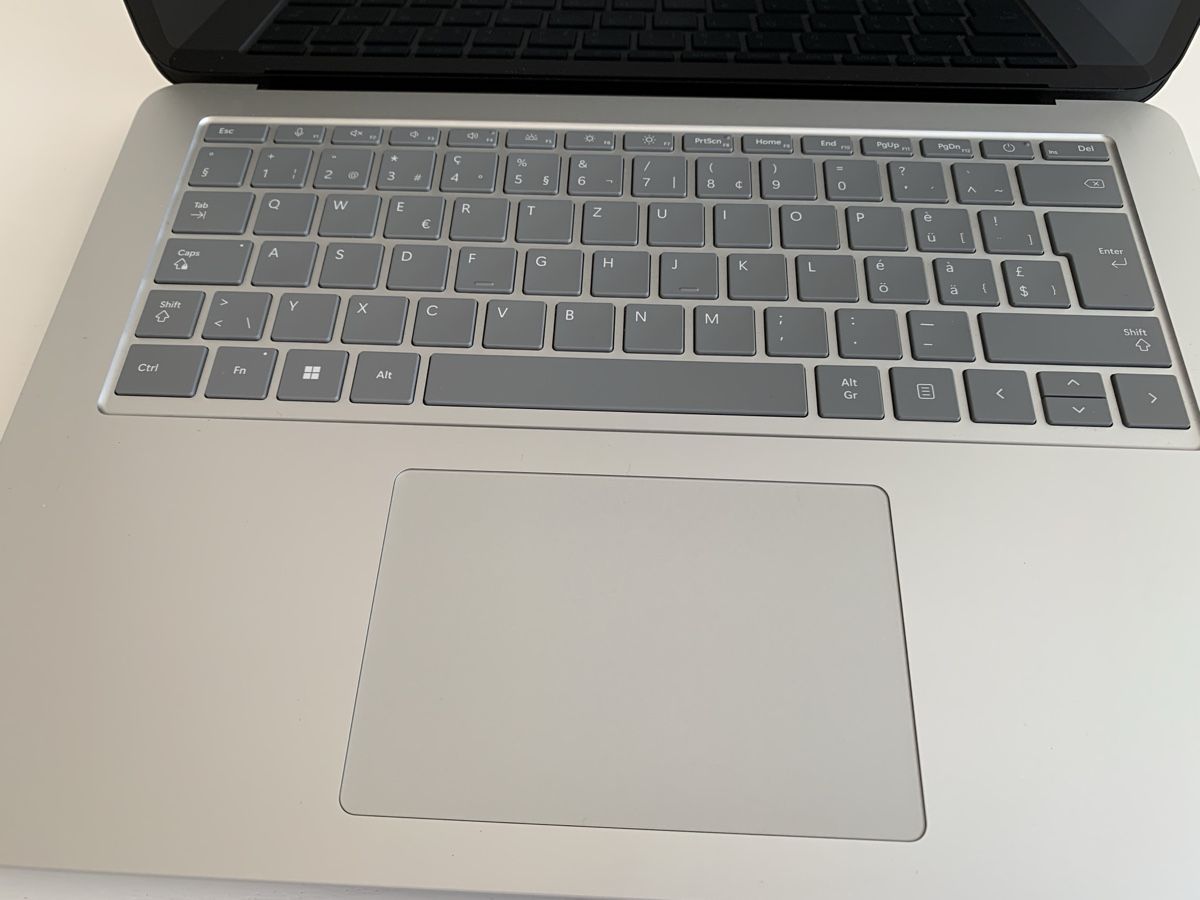 Microsoft Notebook: Microsoft Surface Laptop Studio 2, Model 2029 - Top Zustand! – Usato da Meilen venduto da Sunlight23 2