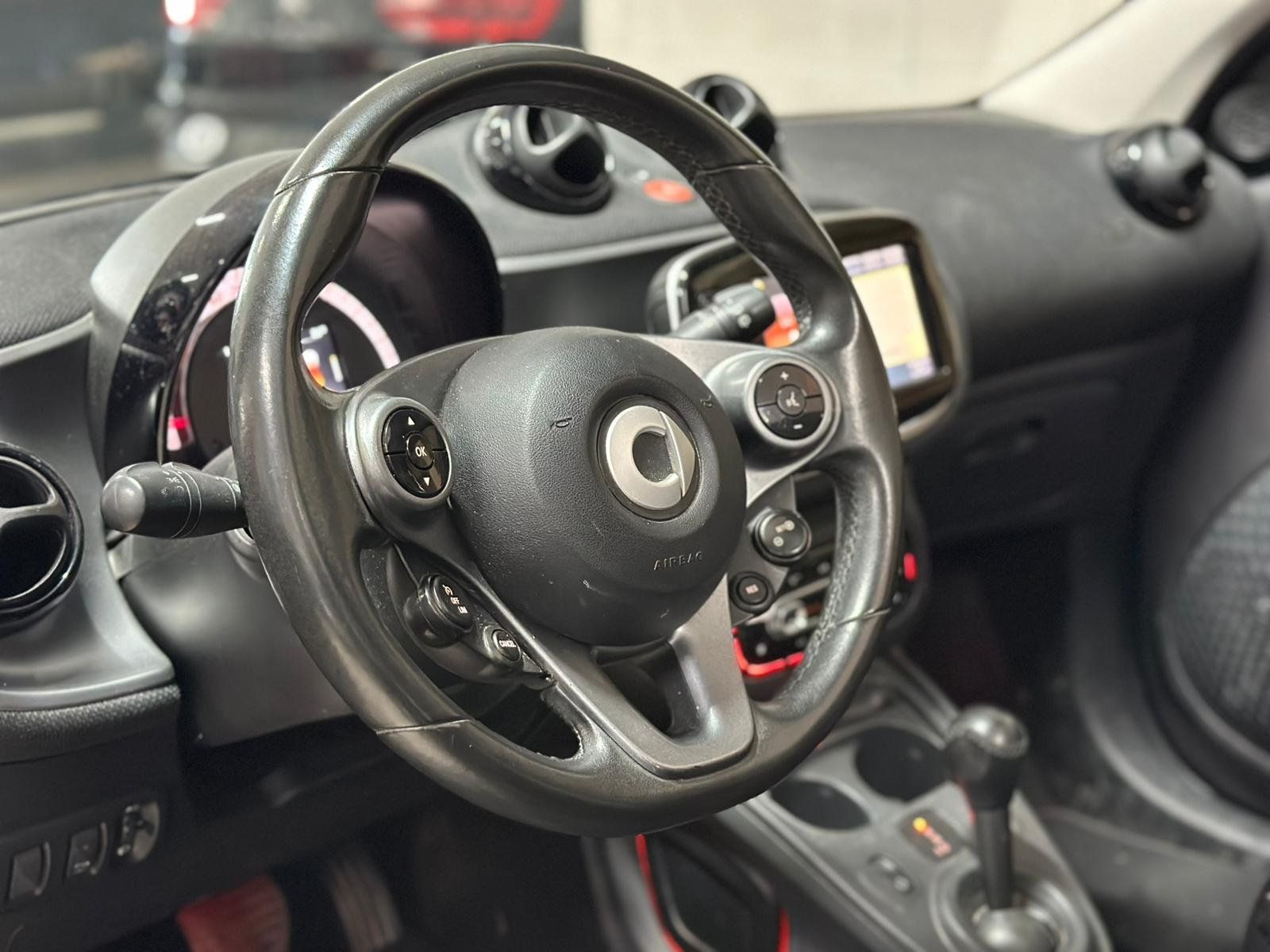 Smart Automobili: Smart Forfour Cabriolet Automatique – Usato da Aclens venduto da sobacopeludo 7