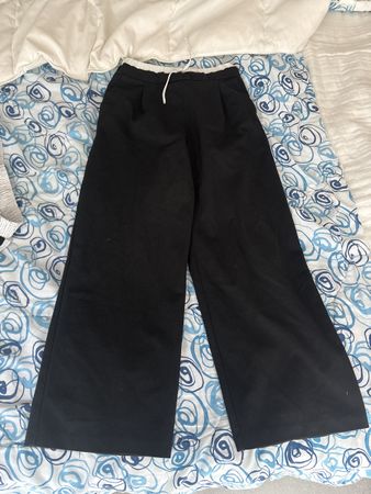 Zara Hose Gr. 134, Schwarz, Top Zustand für den Sommer!