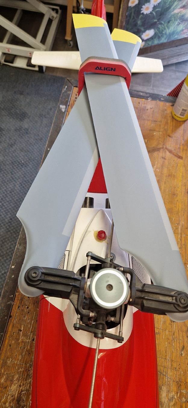 Align Modellismo RC: RC Helikopter Coast Guard Align KST BLS815 gebraucht – Usato da Hettiswil venduto da Caramba02 1