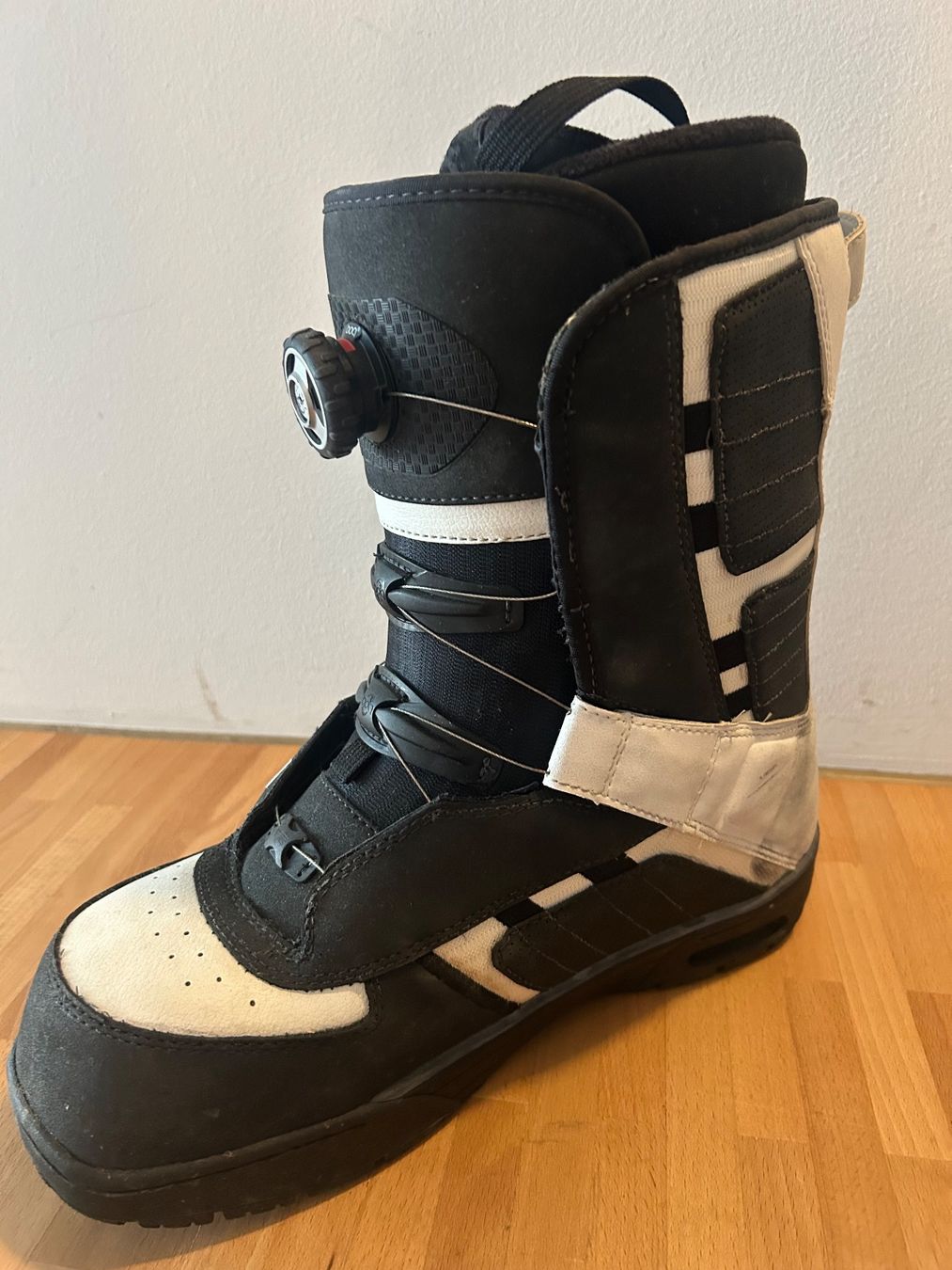 Vans Scarpe da uomo: VANS Encore Snowboardschuhe Gr 46 BOA-Verschluss – Usato da Niederwangen BE venduto da Pademania 2