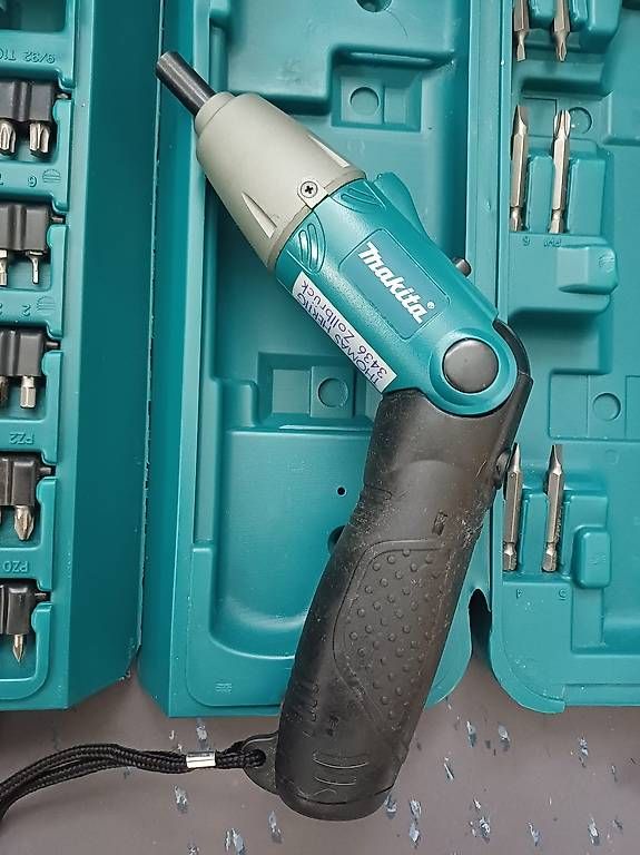 Bohrmaschinen: Makita Akkuschrauber Set  – Gebraucht aus Lützelflüh-Goldb von Samoth71 1