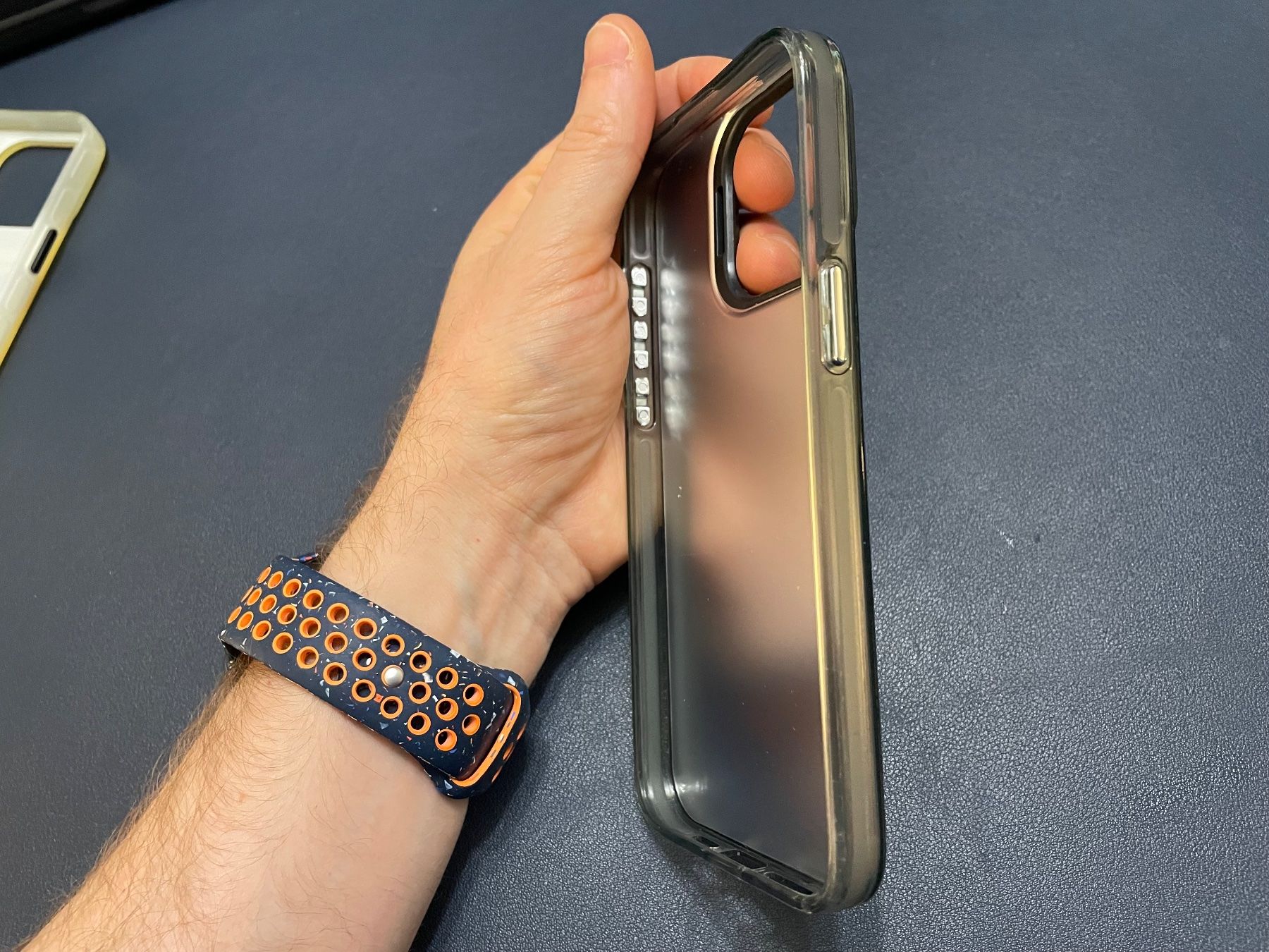 Apple Cover & Protezioni schermo: Coque pour iPhone 15 Pro Max – Nuovo (secondo la descrizione) da Lausanne venduto da oenix 3