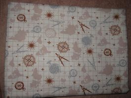 Baumwollstoff beige mit Globus und Kompass