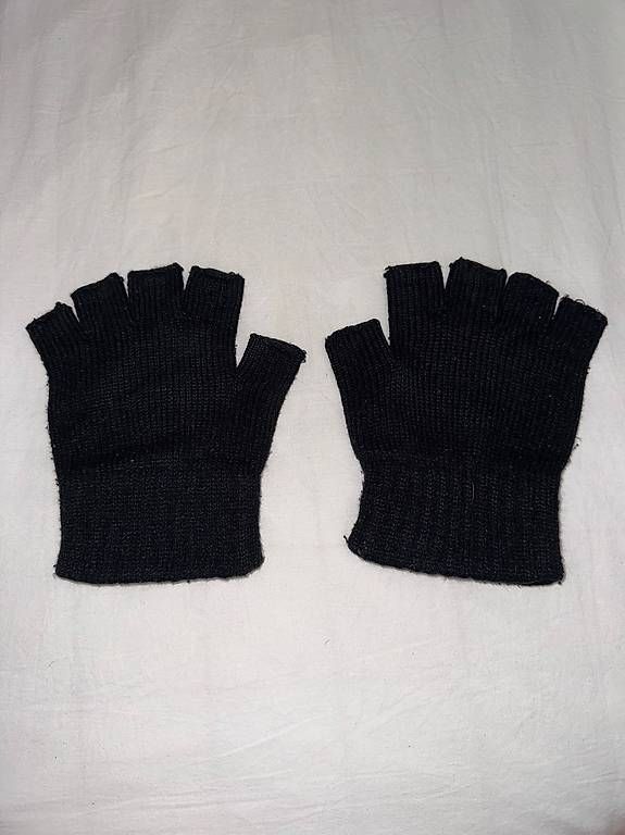 Guanti & manicotti: Kurzfingerhandschuh – Usato da Zürich venduto da refg7