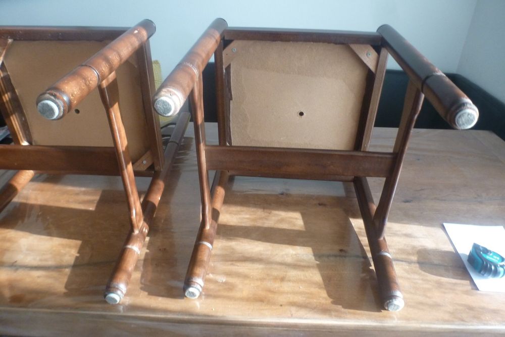 2 Antiker Stuhl mit Sitz aus dunkelbraunem Bordeaux Echt Led 8