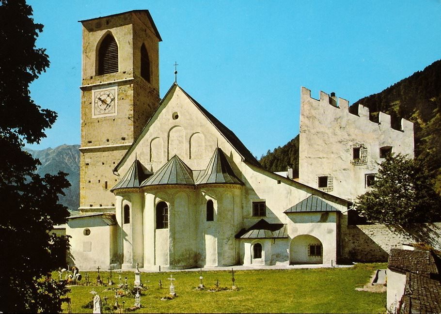 Cartoline postali: MÜSTAIR Klosterkirche St. Johann – Usato da Jona venduto da philajona