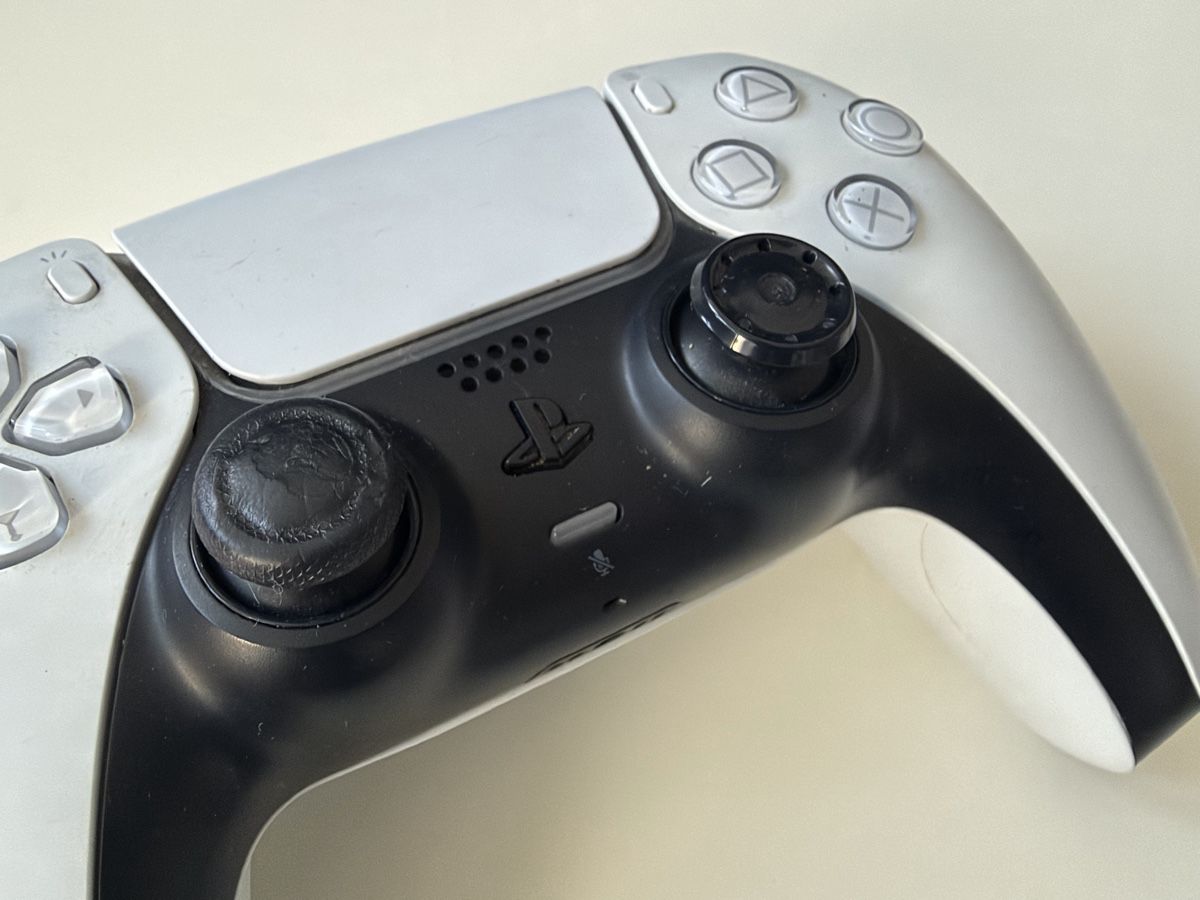 Sony Controller: Sony PS5 DualSense Controller weiss – Usato da Luzern venduto da cafetrinker 1