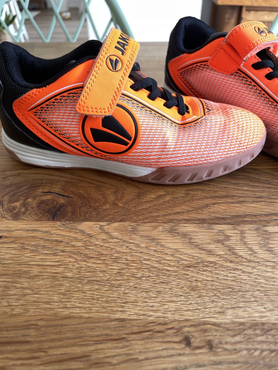 Jako Schuhe für Jungen: Hallenturnschuhe Gr.31 – Gebraucht aus Breitenbach von oli_hm96 1