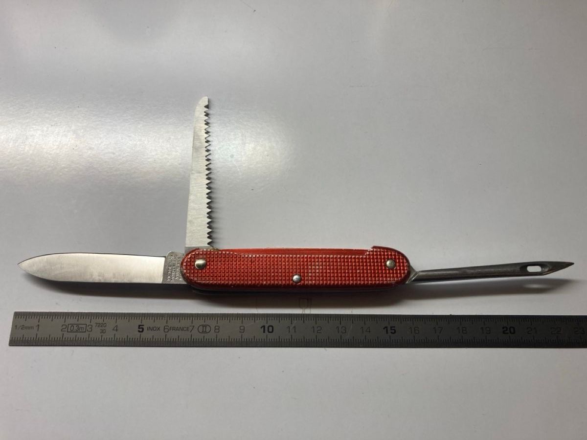 Victorinox Couteaux de poche: Sackmesser – D'occasion à Krauchthal par colligio 1