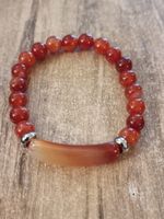 Armband aus Karneol (8mm) mit Platte 10×39 mm