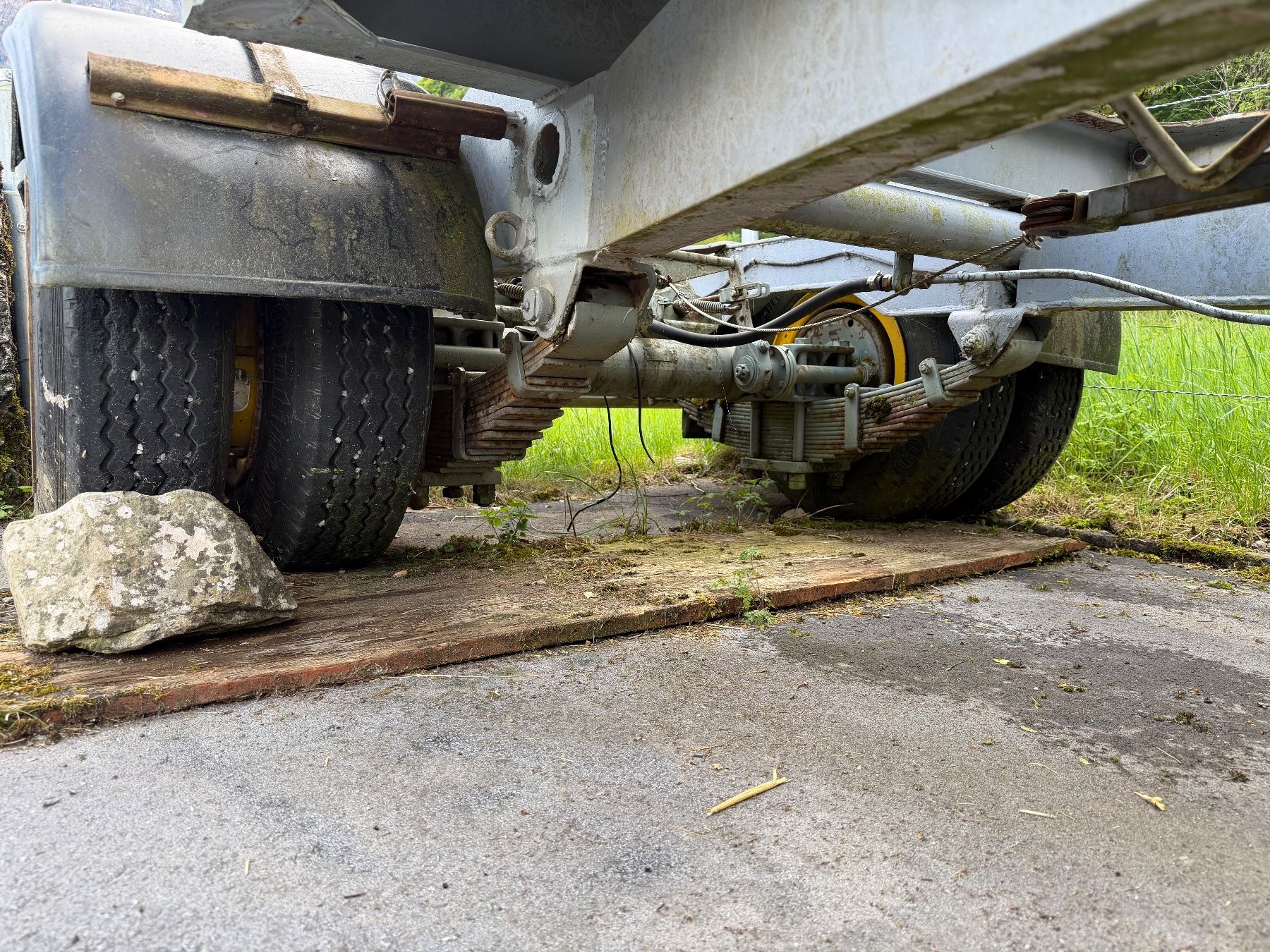 Rimorchi: 4-Rad Anhänger Druckluft – Usato da Oberurnen venduto da quattroturbo 3