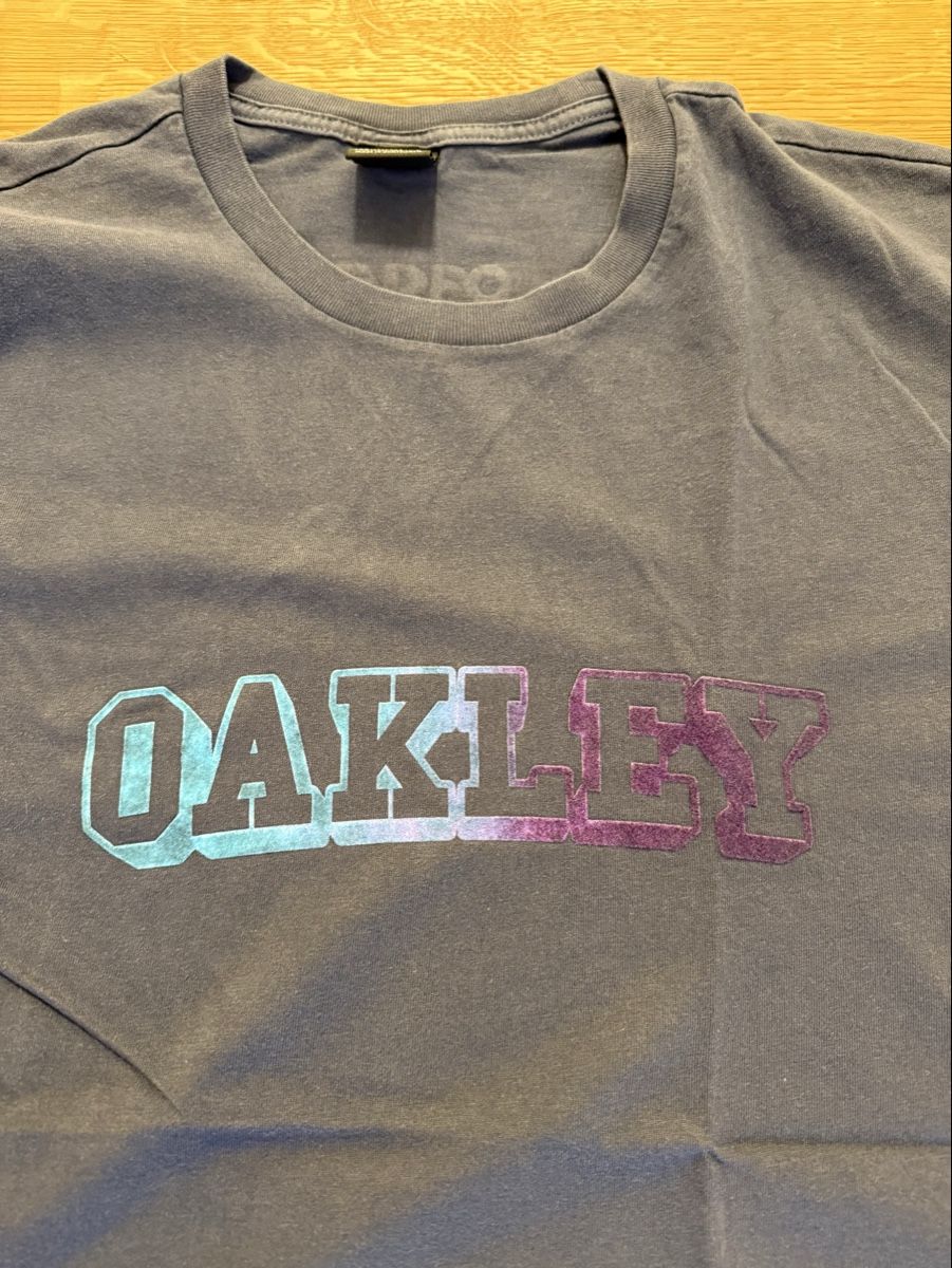 Oakley T-shirt: OAKLEY T-SHIRT XL – Usato da Grächen venduto da Range725 1