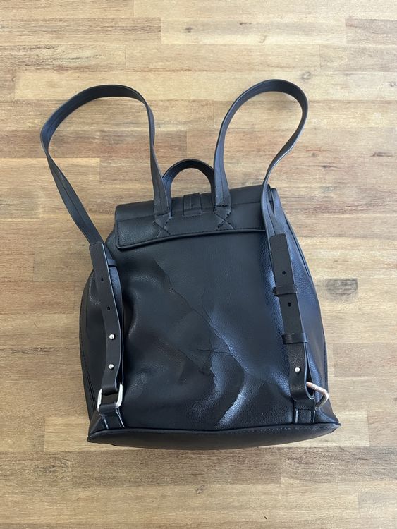 Zara Zaini: ZARA RUCKSACK – Usato da Effretikon venduto da nad_q7kh 1