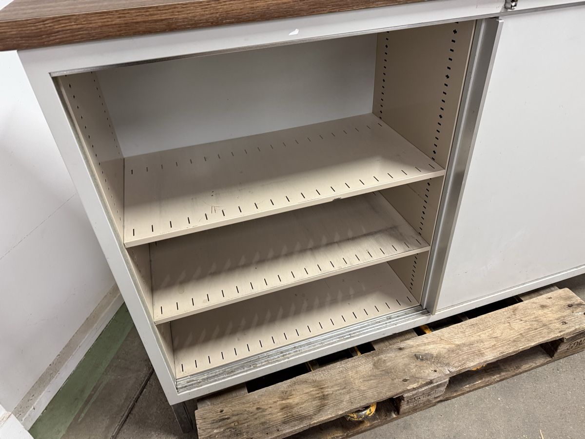 Armadi: Werkstatt Sideboard – Usato da Horriwil venduto da Carrera68 5