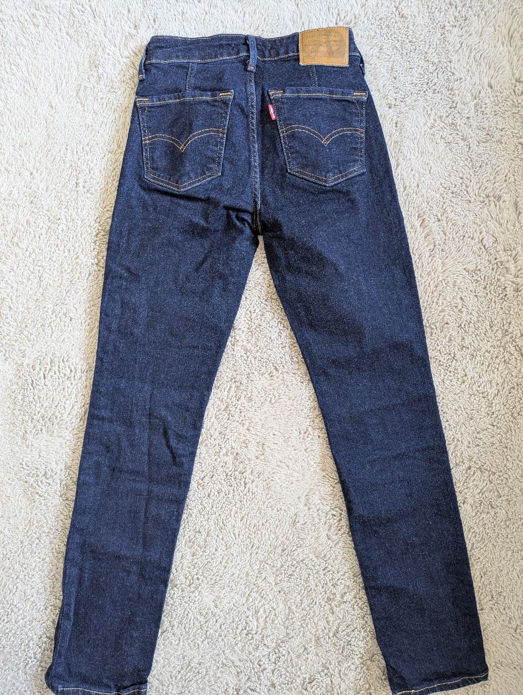 Levi's Jeans: jean Levi's 26 – Usato da Montreux venduto da dem_gyt9 2