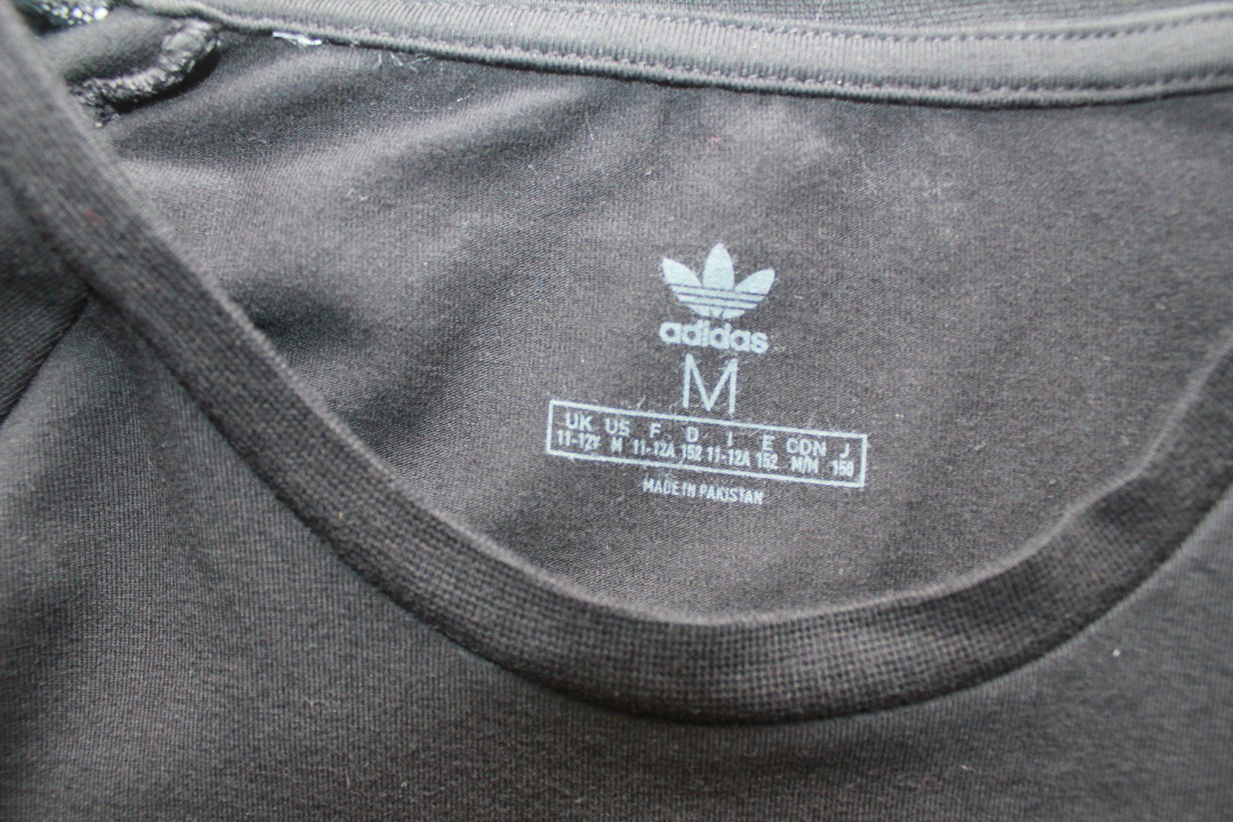 Adidas Vestiti & Gonne: Robe Adidas noire  t. 152 – Usato da Peseux venduto da Gilloss 6