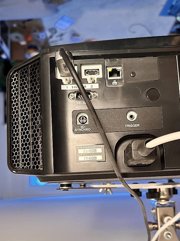 Mangimi: JVC DLA RS620 / X9500 – Usato da Oberwil-Lieli venduto da Gaensehosen 1