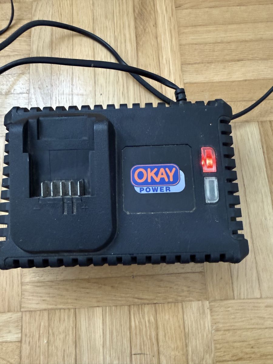 Caricabatterie: OKAY POWER Ladegerät – Usato da St. Gallen venduto da besi97 2