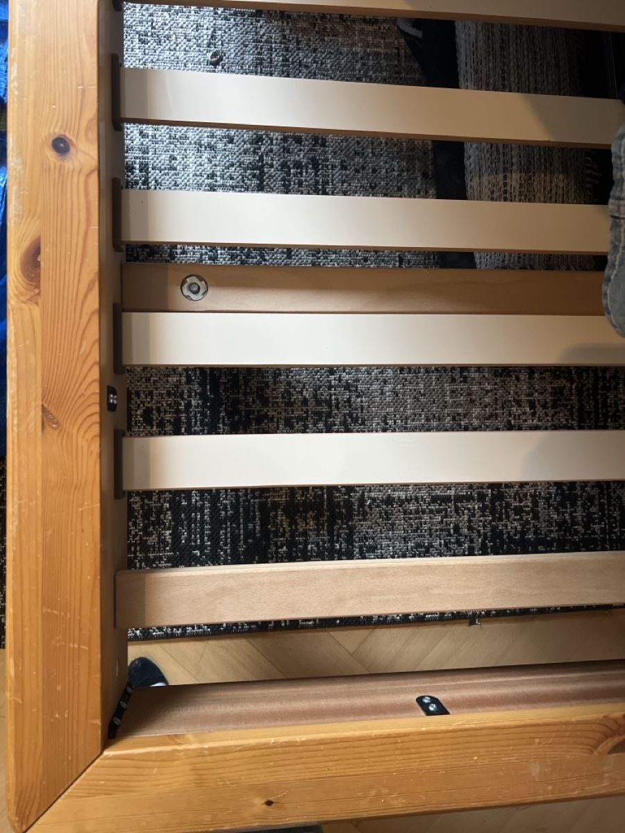 Letti: Holzbett 120x200 – Usato da Zürich venduto da nayara_y92 3