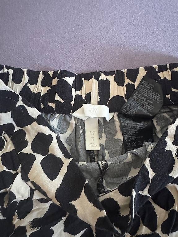 Pantalons: H&M shorts – D'occasion à Basel par lar_tlt2 1