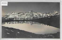 Armee Suisse - auf dem Marsch im Hochgebirge