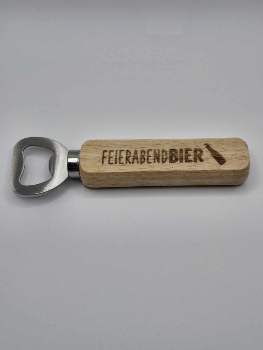 Apribottiglie & Tappi per chiusura: Flaschenöffner mit Lasergravur "FEIERABENDBIER" – Nuovo (secondo la descrizione) da Möriken AG venduto da CRF-TT-88