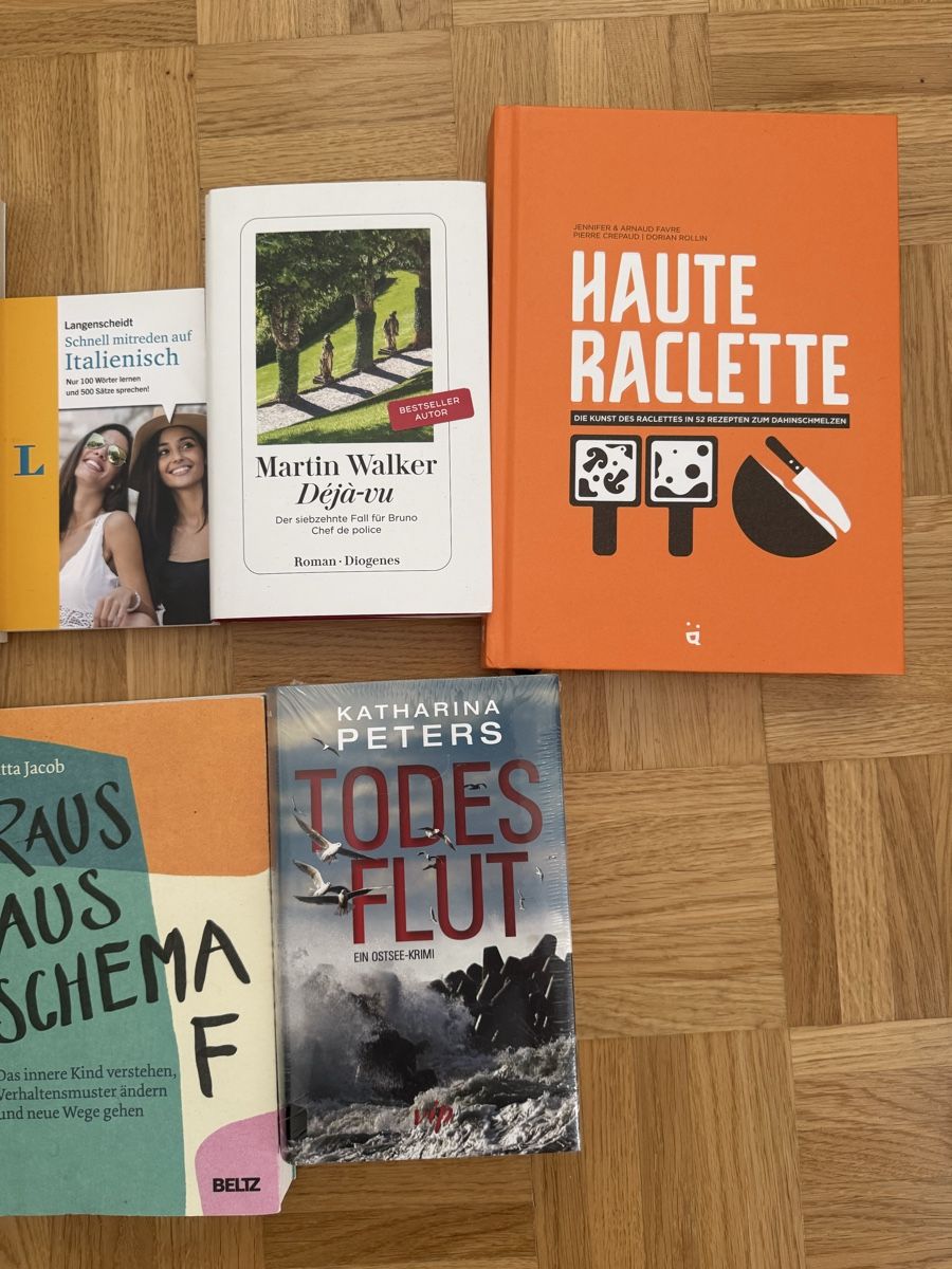 Libri: Buchpacket zu Verkaufen  – Usato da Solothurn venduto da AlllesMussRaus 2
