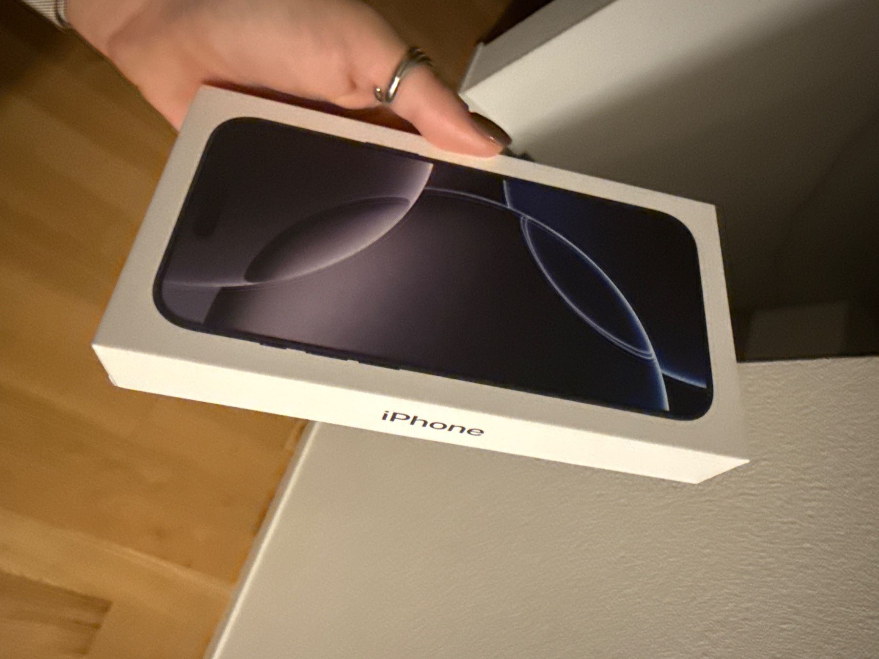 Apple Handys / Smartphones: iPhone 16 Pro Max – Gebraucht aus Malters von tin_2kfy