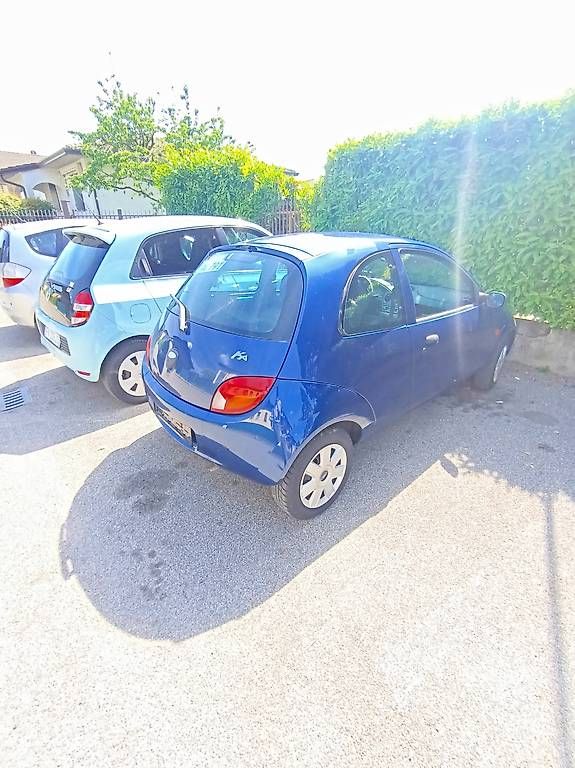 Autos: Ford – D'occasion à Genestrerio par exp_tmn7