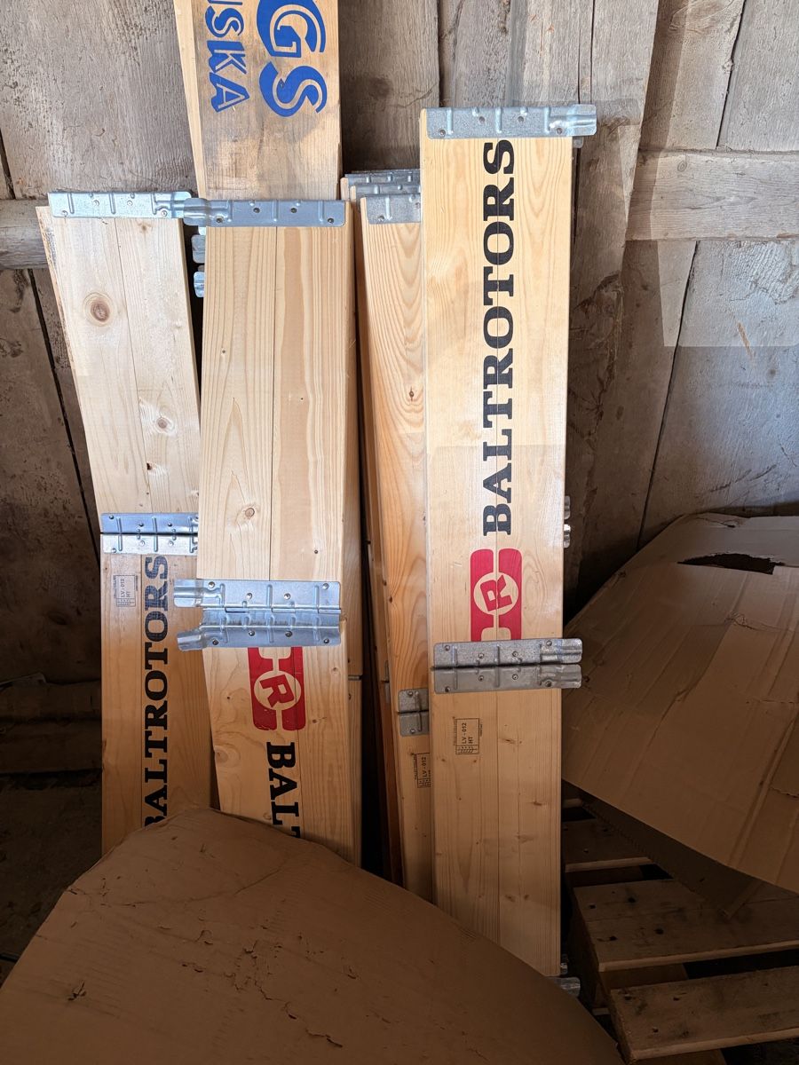 Pallets: Palettenrahmen halbe Grösse 10 Stück – Usato da Bern venduto da Patruuna 3