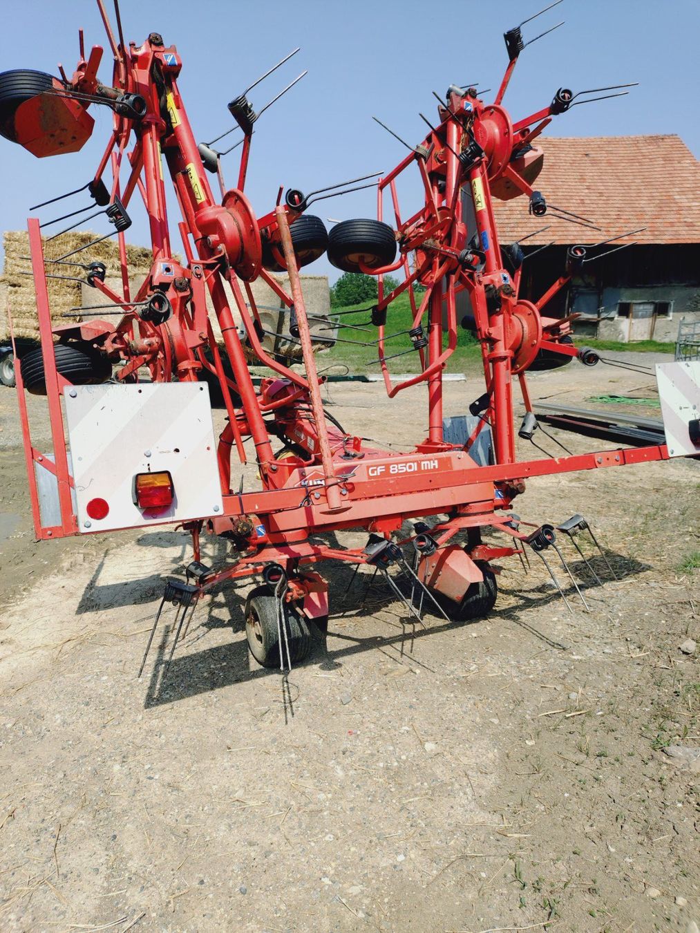 Alle Maschinen: Faneuse Kuhn GF 8501 MH – Gebraucht aus Châtel-St-Denis von gri_58cp 1