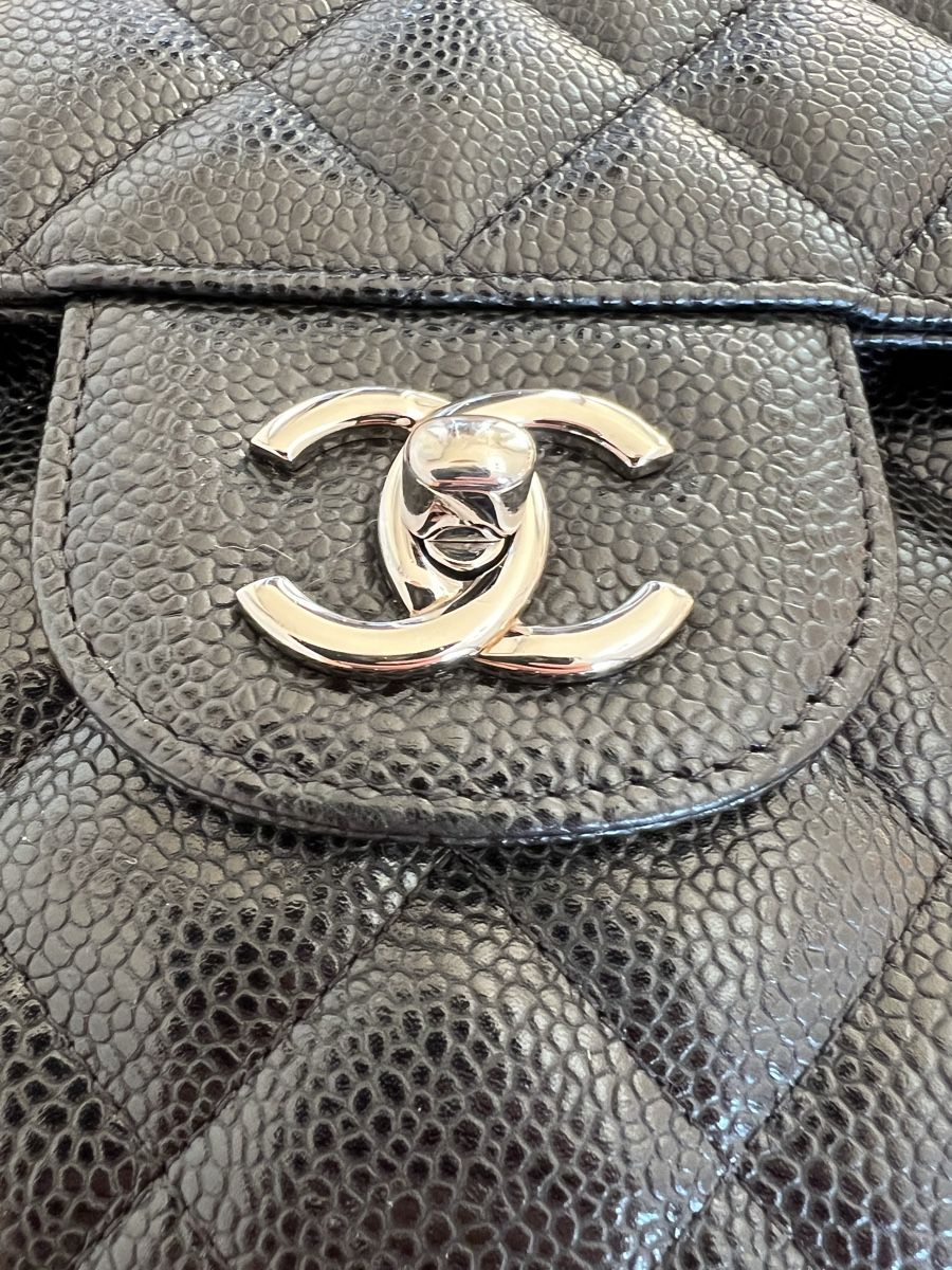 Chanel Taschen für Damen: Chanel Large Caviar Leather - like new – Gebraucht aus Zollikon von jud_cmm9 6