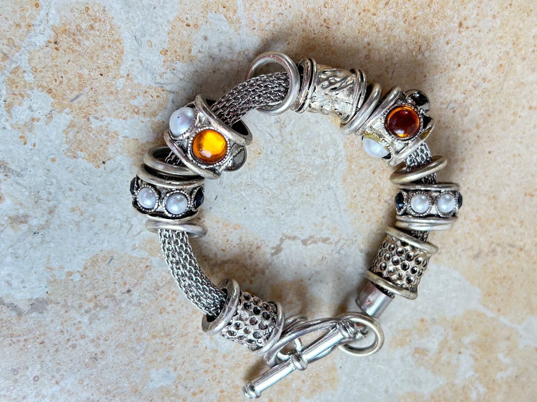 Bracciali & Braccialetti: ARMBAND orange-schwarz – Usato da Laufen venduto da Bellebellezza 3