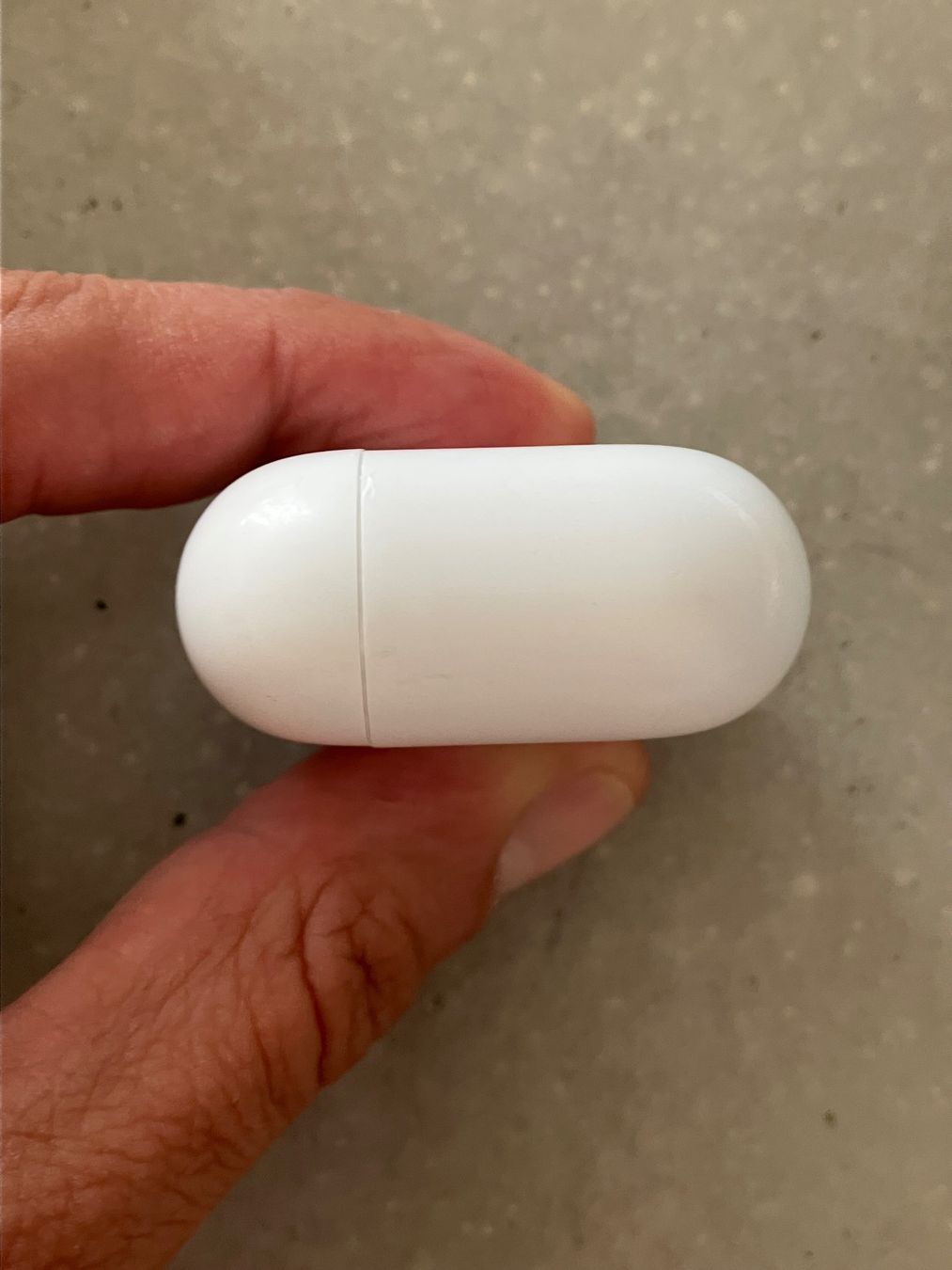 Apple Casques audio: APPLE AIRPODS 4 CASE – D'occasion à Lausanne par mr.v 6