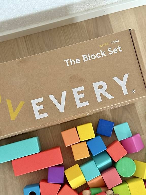 Giocattoli: Lovevery | The Block Set – Usato da Zug venduto da Pimschayakan