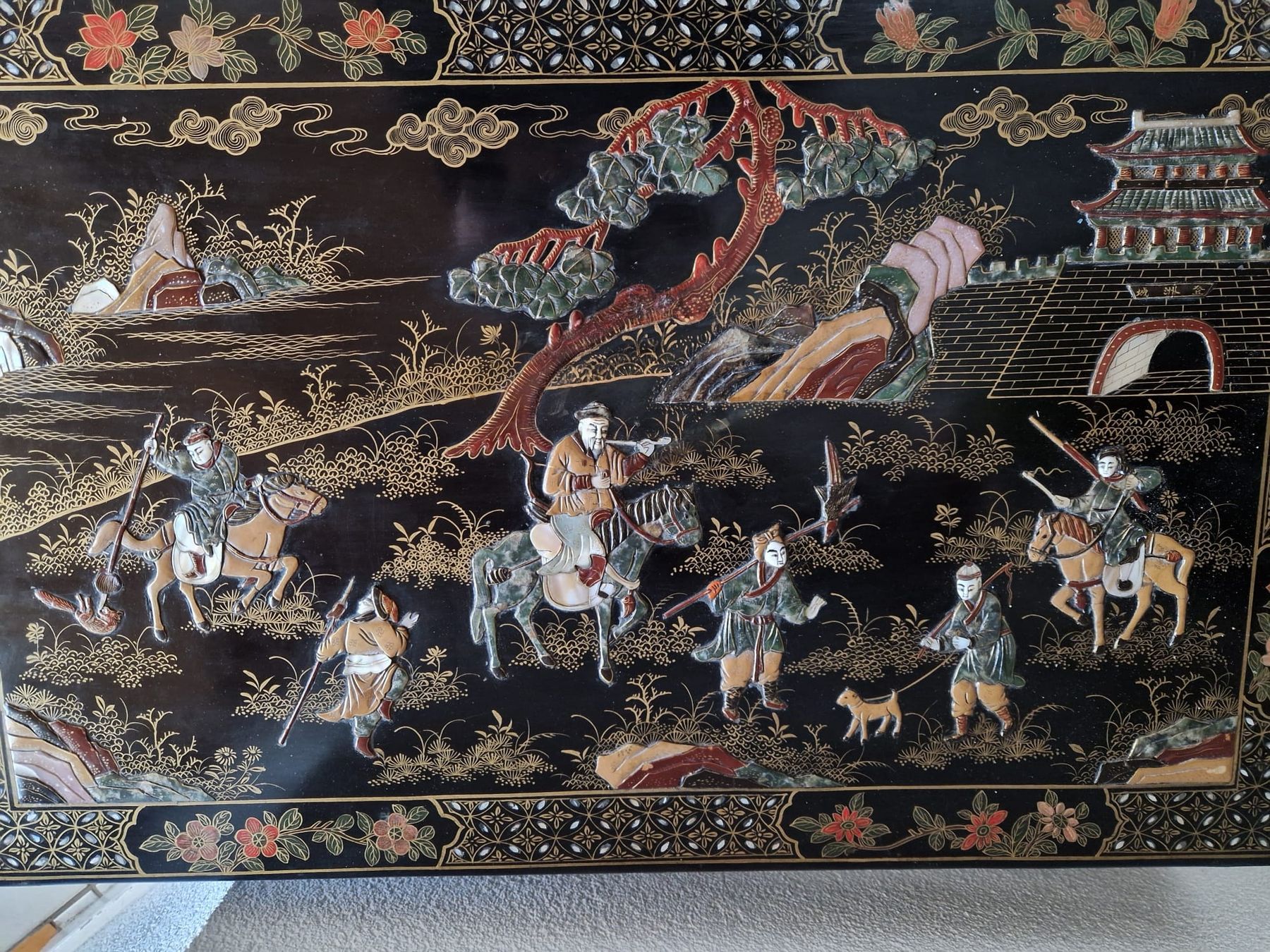 Tavoli: table basse chinoise authentique ramenné de Chine année 60. – Usato da Confignon venduto da gab_xz5d 5