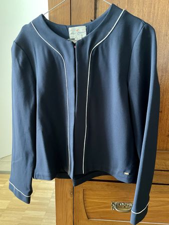 Dunkelblaue klassische Jacke von schwedischer Marke
