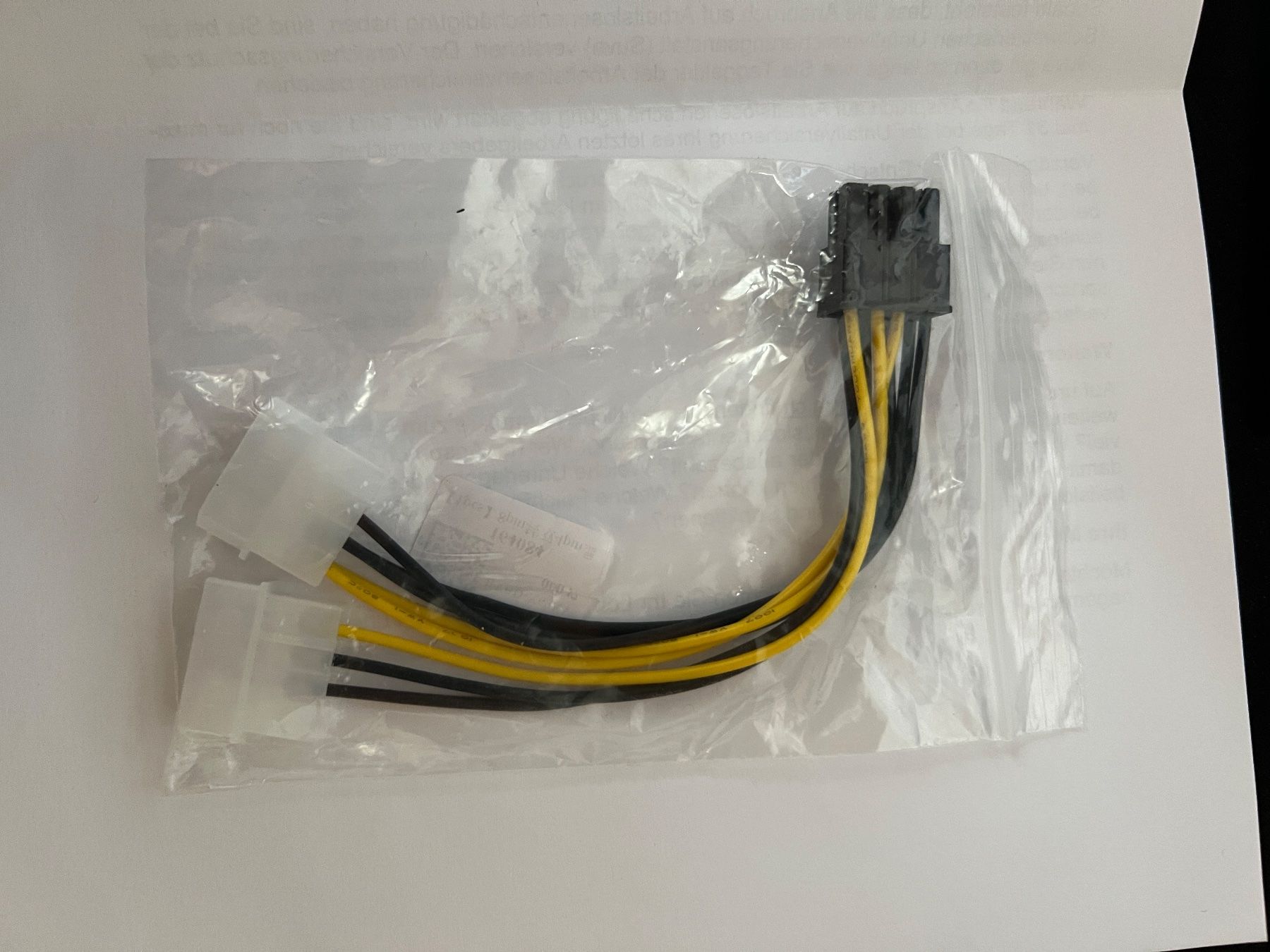 Unità & Adattatore: Molex to 8 Pin Adapter – Nuovo e nell'imballaggio originale da Bülach venduto da zhx20411614 1