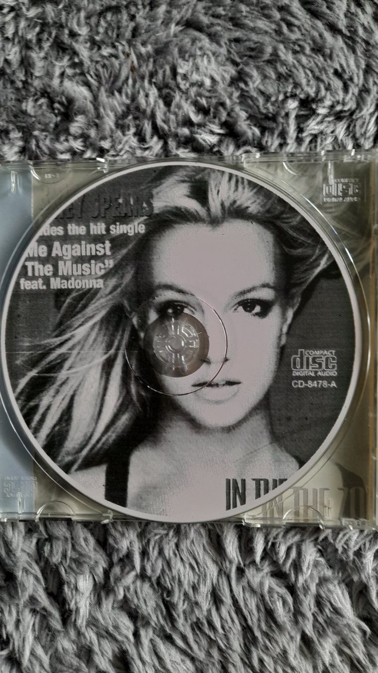 CDs: BRITNEY SPEARS    IN THE ZONE   CD – Gebraucht aus Wetzikon ZH von  2
